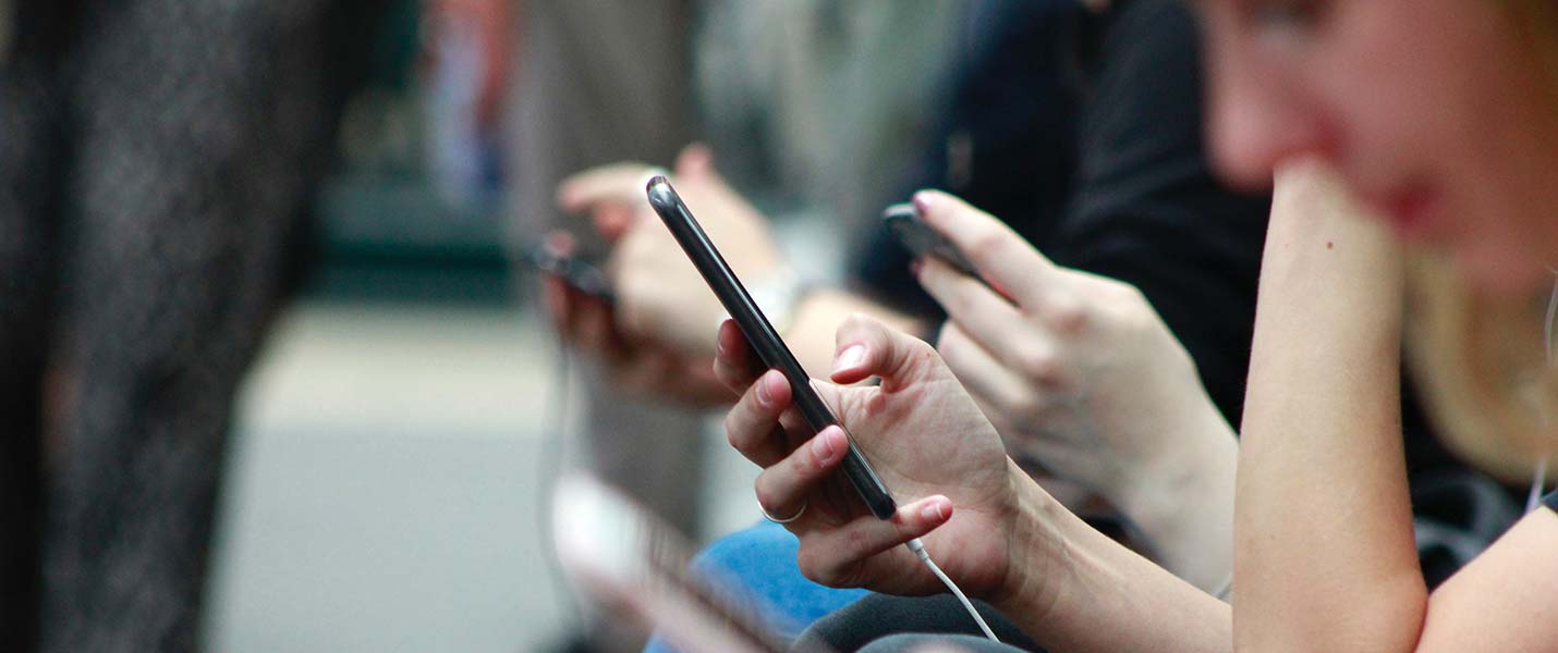 How to Leave Social Media Addiction